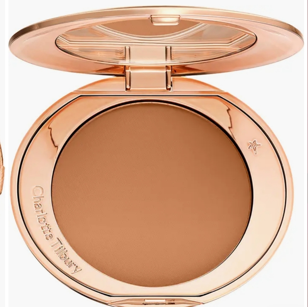 Charlotte Tilbury Airbrush Flawless Finish Powder - 4 Deep/Force 0.28 oz - Picture 1 of 6